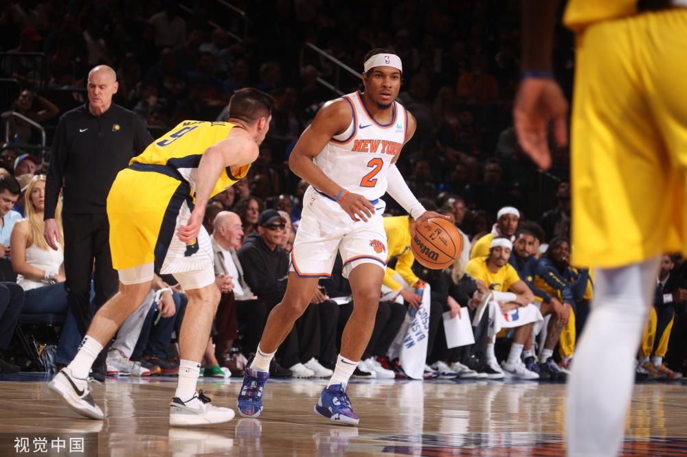 切尔西遭遇离奇伤病！帕尔默家中撞门伤及脚趾，出战成疑（切尔西再遇怪伤：帕尔默家中撞门致趾伤，出战成疑）